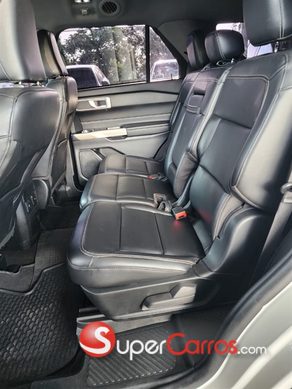 2023 Ford Explorer XLT — foto 5 / 9