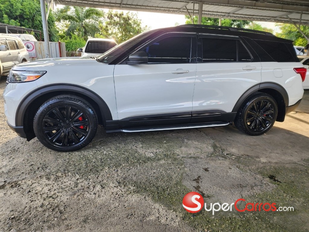 2023 Ford Explorer XLT — foto 9 / 9