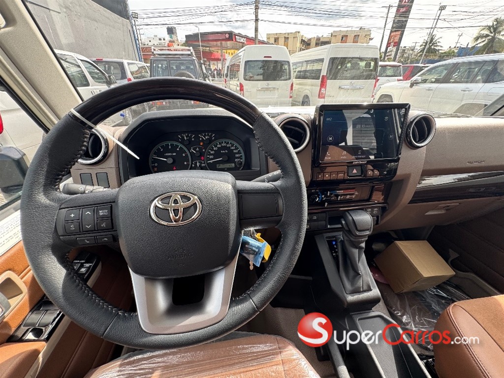2026 Toyota Land Cruiser J79 — foto 10 / 12