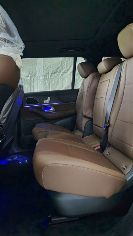 2025 Mercedes-Benz Clase GLS 450 4MATIC AMG — foto 8 / 10
