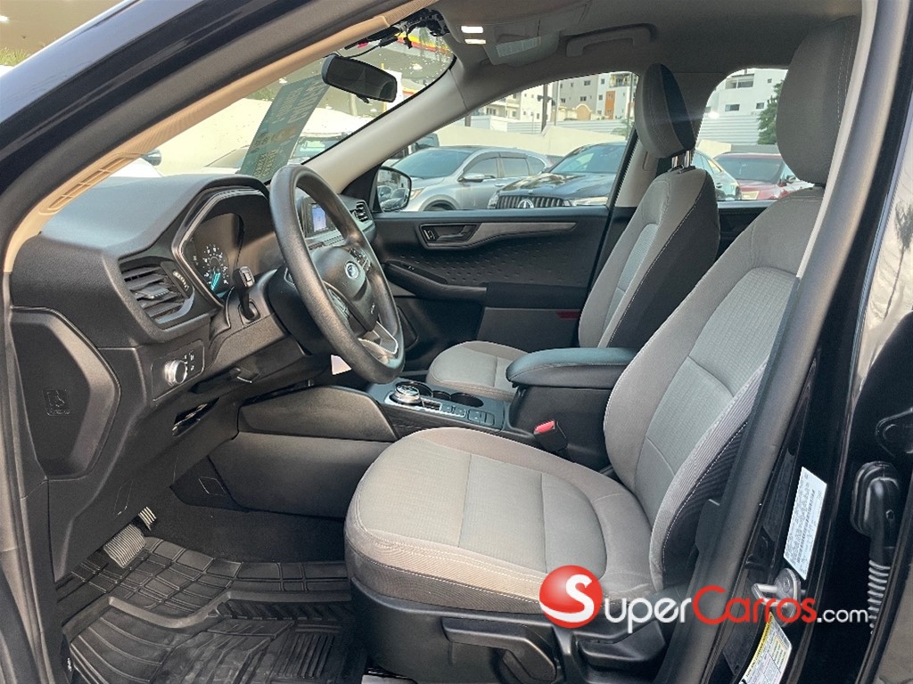 2020 Ford Escape Ecoboost — foto 8 / 12