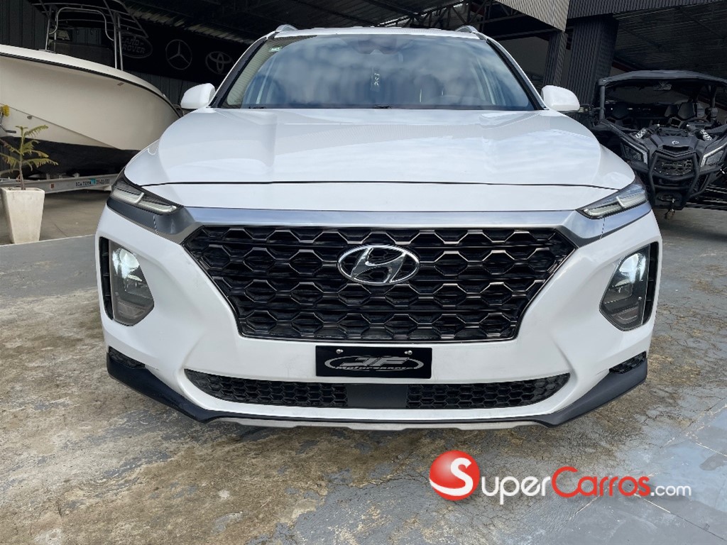 2020 Hyundai Santa Fe SE — foto 3 / 8