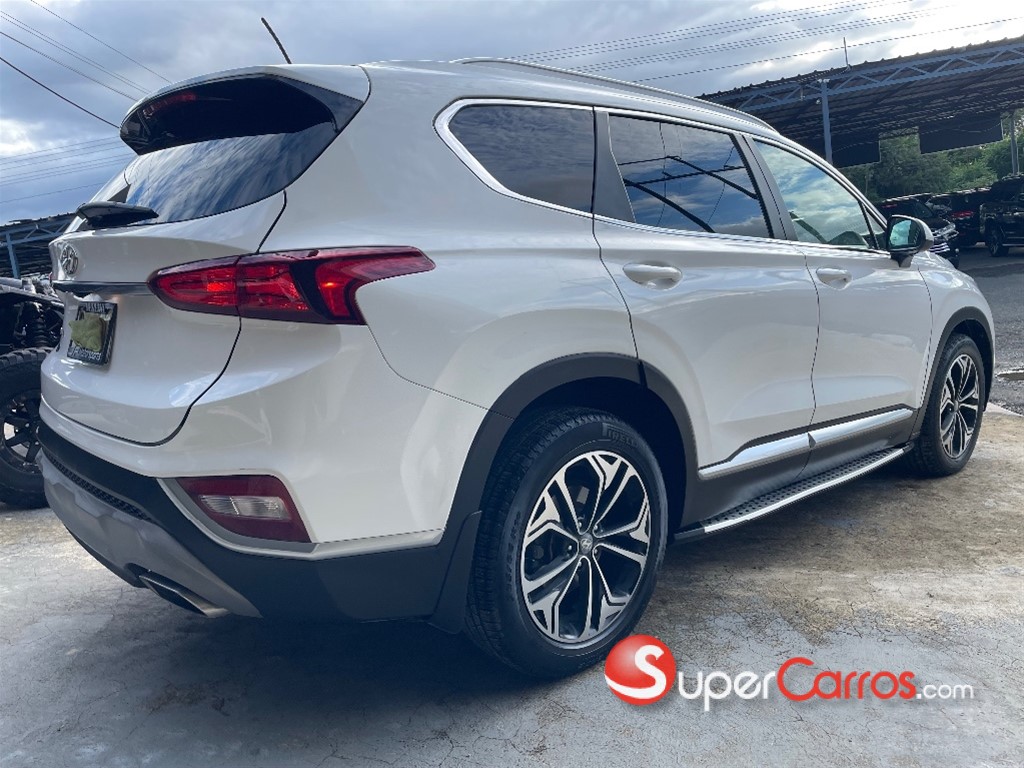 2020 Hyundai Santa Fe SE — foto 5 / 8