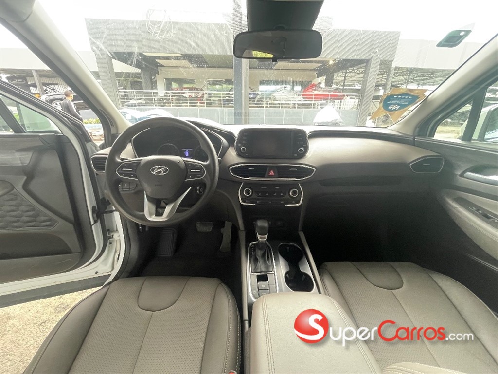 2020 Hyundai Santa Fe SE — foto 7 / 8