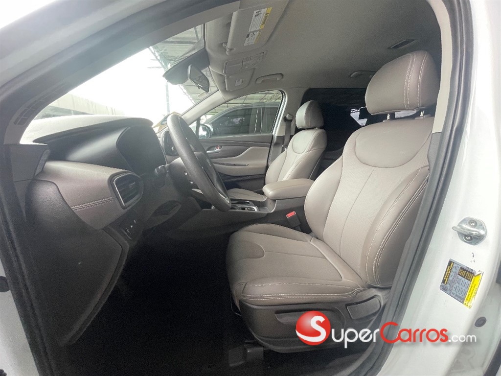 2020 Hyundai Santa Fe SE — foto 8 / 8