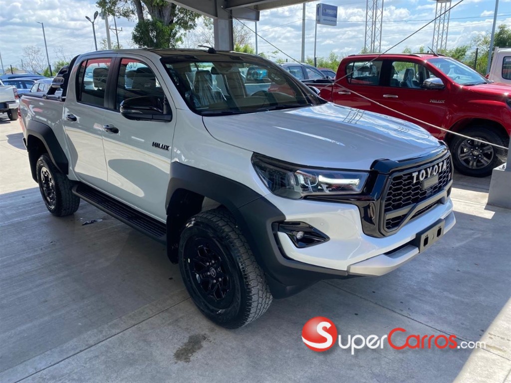 2026 Toyota Hilux GR Sport — foto 3 / 8