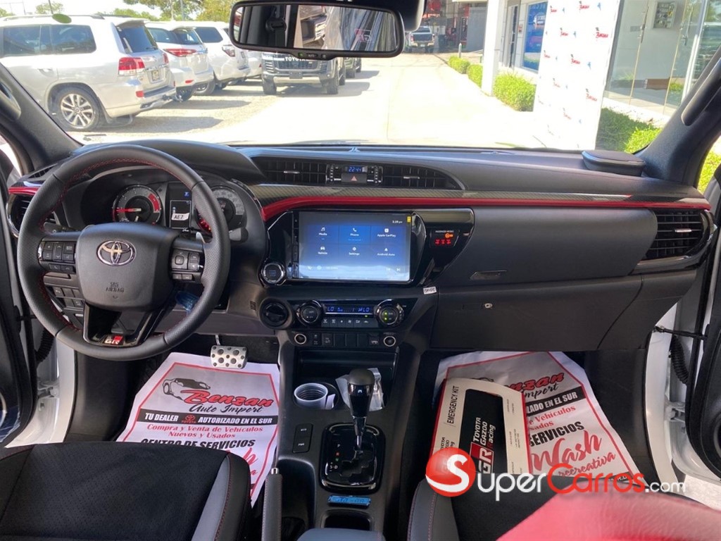 2026 Toyota Hilux GR Sport — foto 8 / 8