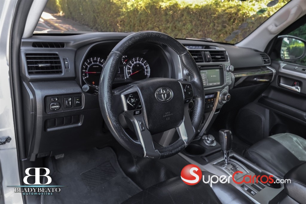 2016 Toyota 4 Runner Limited — foto 10 / 11