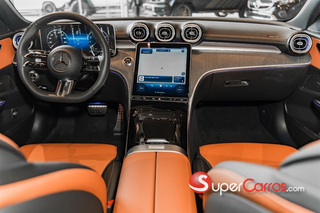 2026 Mercedes-Benz Clase C 300 AMG Hibrid — foto 8 / 9