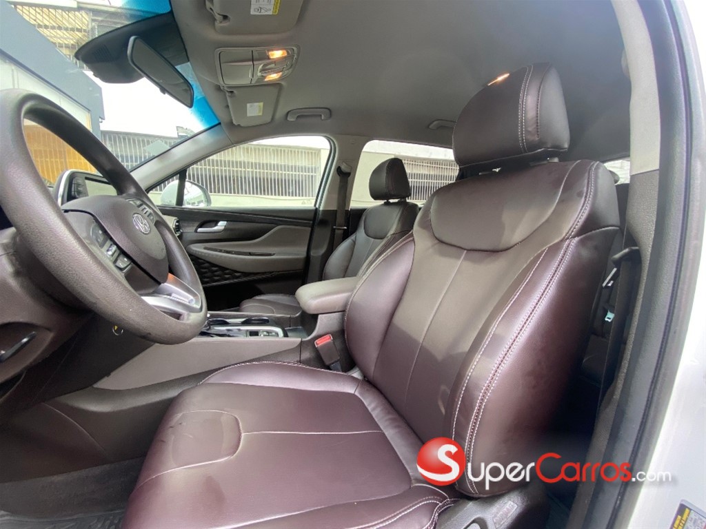 2019 Hyundai Santa Fe SE — foto 7 / 9
