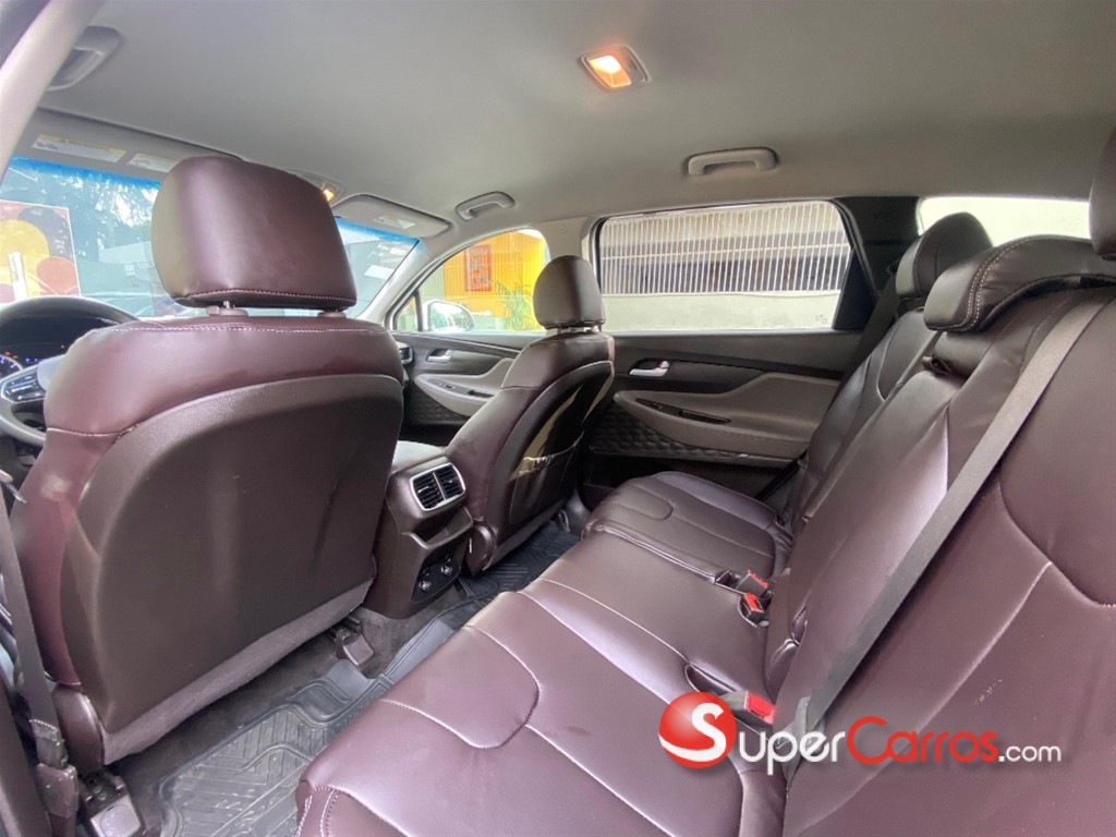 2019 Hyundai Santa Fe SE — foto 8 / 9