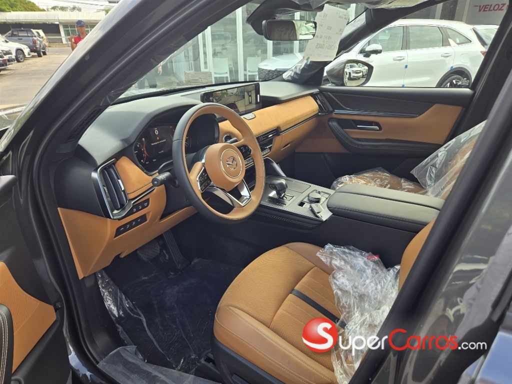 2025 Mazda CX-90 High Plus MHEV — foto 8 / 9