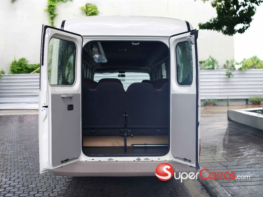 2026 Toyota Coaster — foto 5 / 12