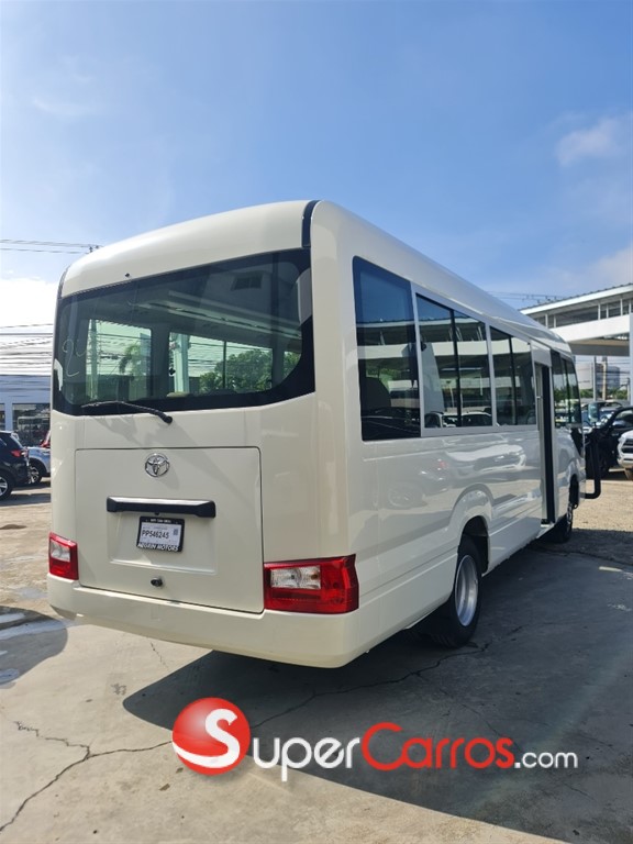 2026 Toyota Coaster — foto 4 / 10