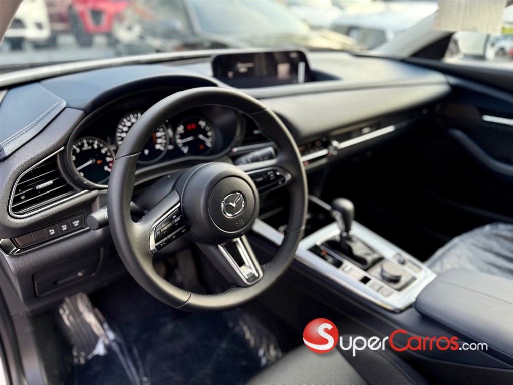 2027 Mazda CX-30 GS — foto 12 / 12