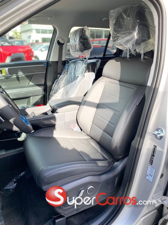 2026 Hyundai Santa Fe — foto 8 / 9