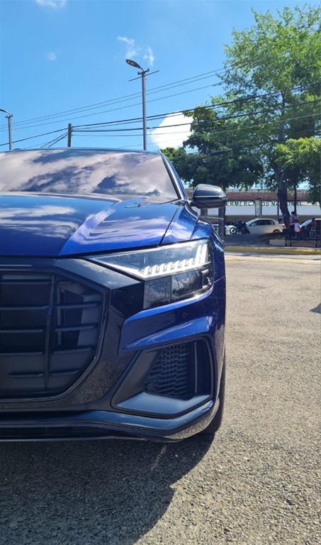 2023 Audi Q8 Sline — foto 3 / 10