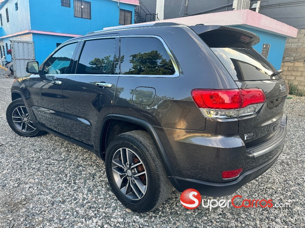 2018 Jeep Grand Cherokee Limited — foto 4 / 8