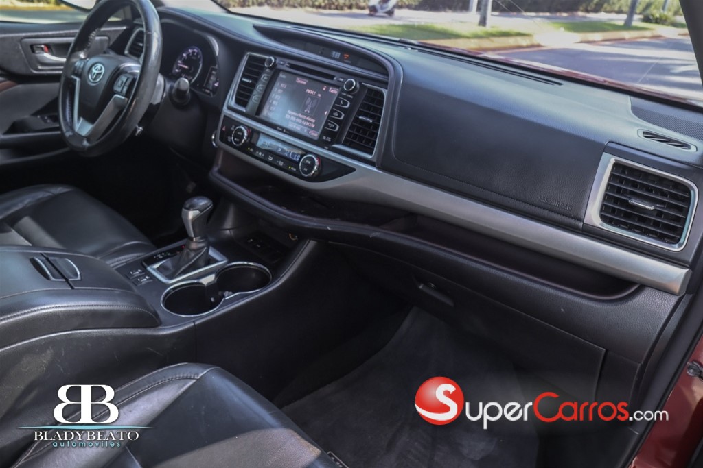 2015 Toyota Highlander — foto 6 / 10