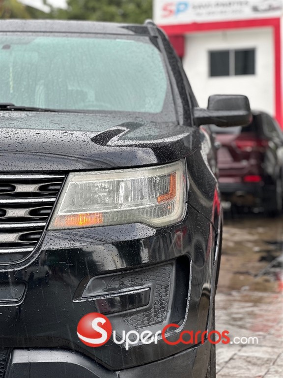 2016 Ford Explorer ECOBOOST — foto 5 / 10