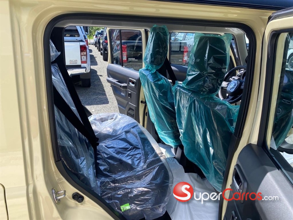 2026 Suzuki Jimny GLX — foto 9 / 9