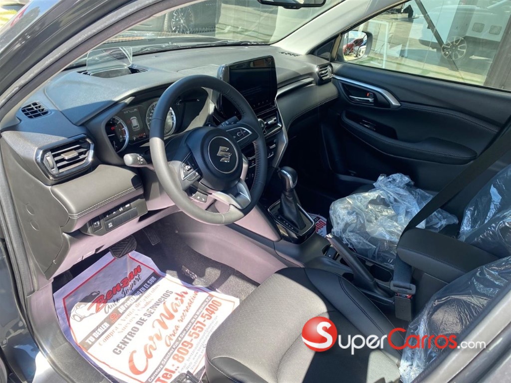 2025 Suzuki Grand Vitara GLX — foto 5 / 9