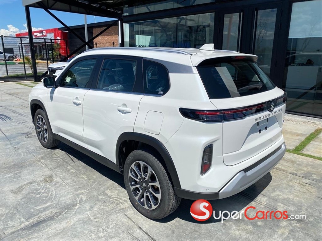 2025 Suzuki Grand Vitara GLX — foto 4 / 9