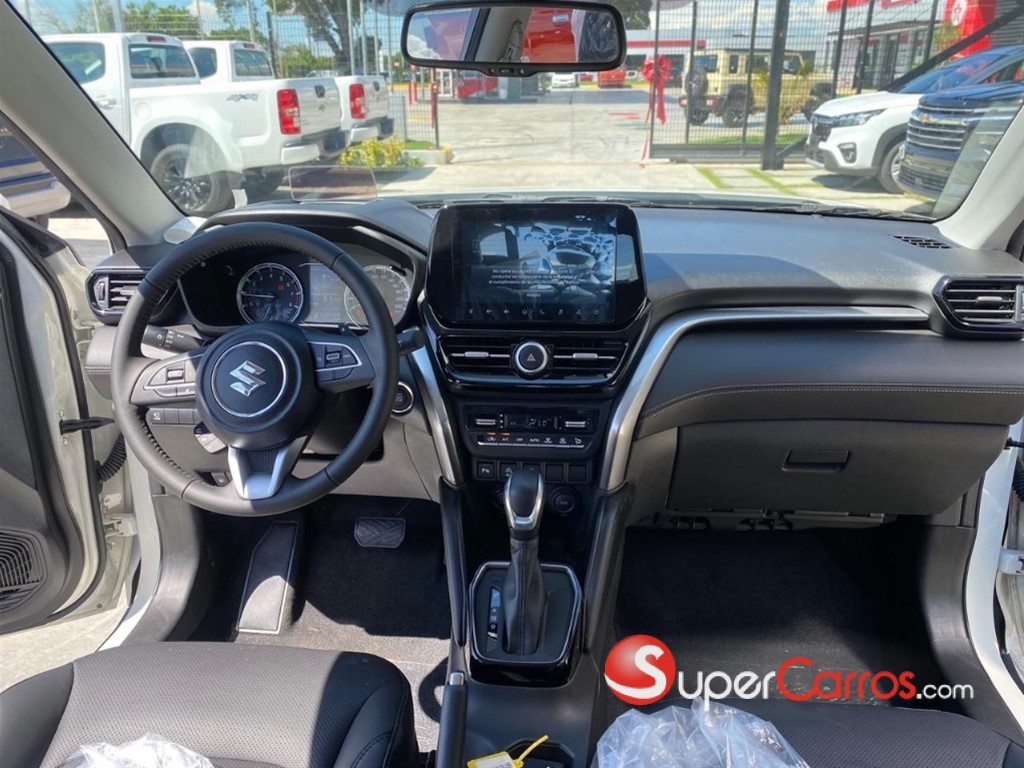 2025 Suzuki Grand Vitara GLX — foto 6 / 9