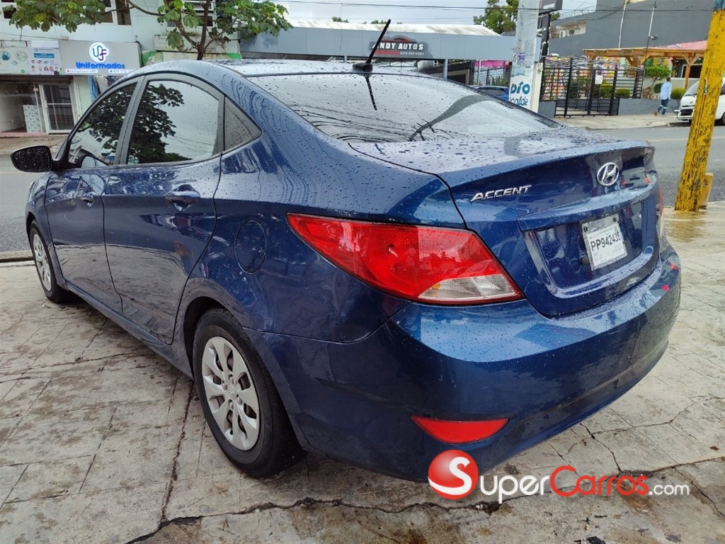 2016 Hyundai Accent GLS — foto 4 / 10