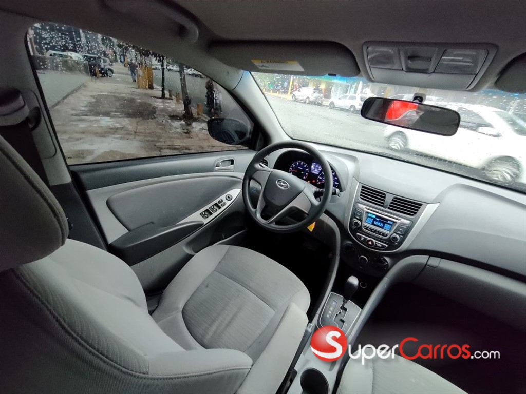 2016 Hyundai Accent GLS — foto 7 / 10