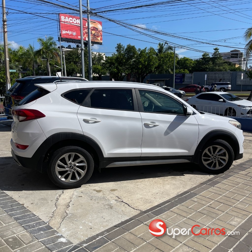 2017 Hyundai Tucson — foto 4 / 10
