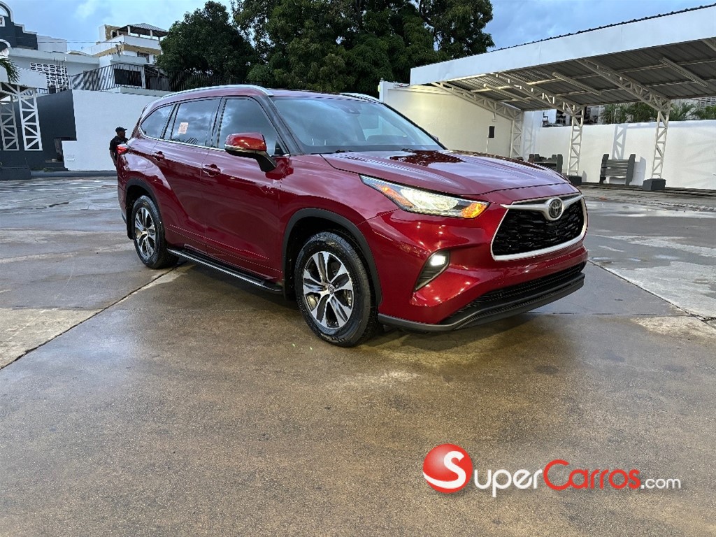 2020 Toyota Highlander XLE — foto 2 / 11