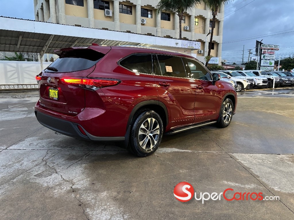 2020 Toyota Highlander XLE — foto 3 / 11