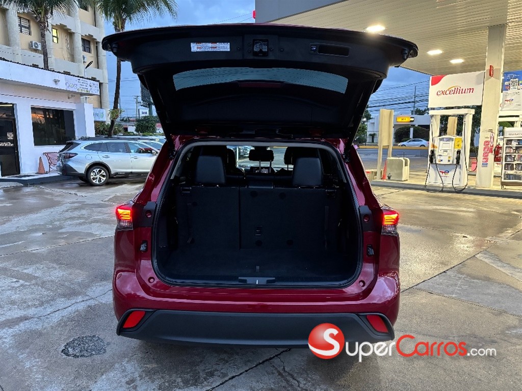 2020 Toyota Highlander XLE — foto 5 / 11