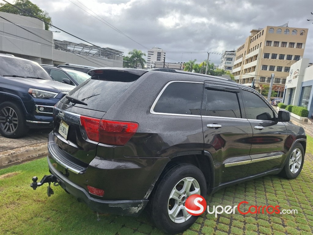 2013 Jeep Grand Cherokee Overland — foto 5 / 9