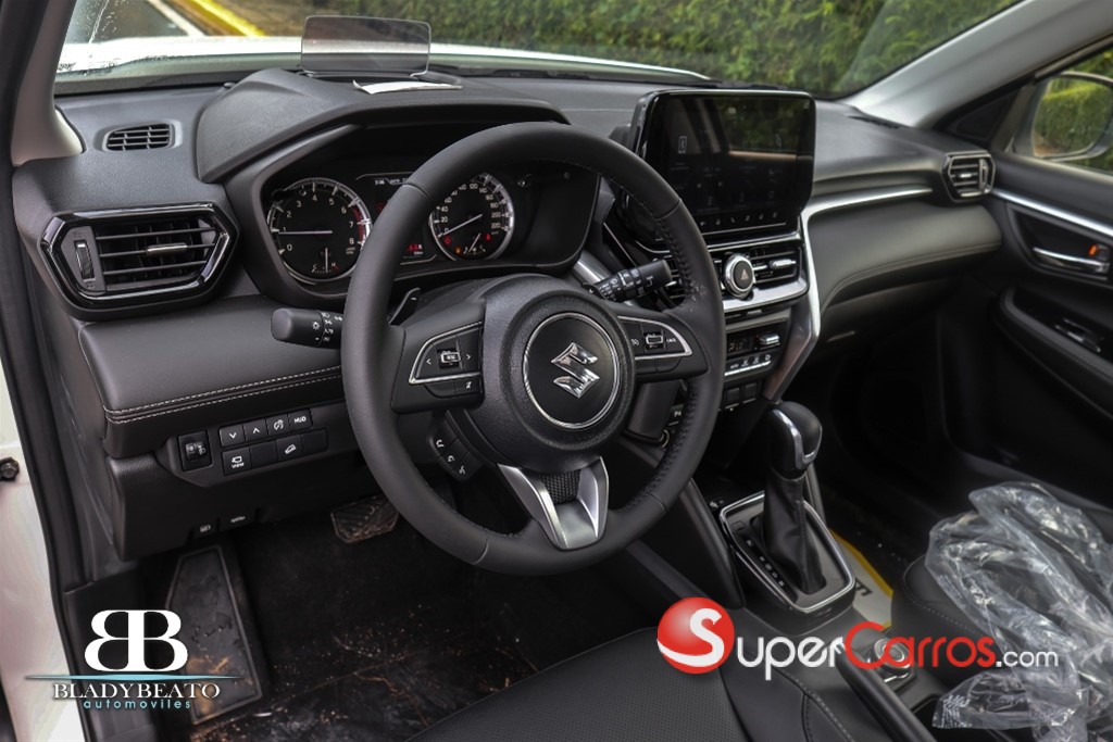 2025 Suzuki Grand Vitara GLX — foto 9 / 10