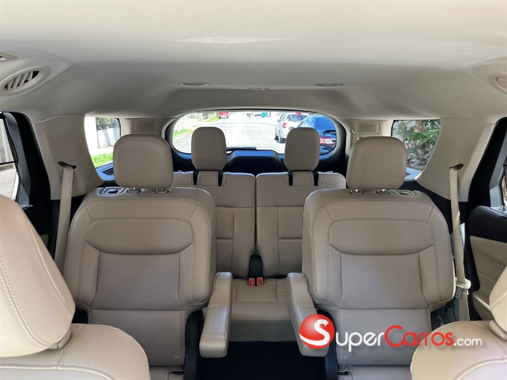 2020 Ford Explorer Limited — foto 9 / 12