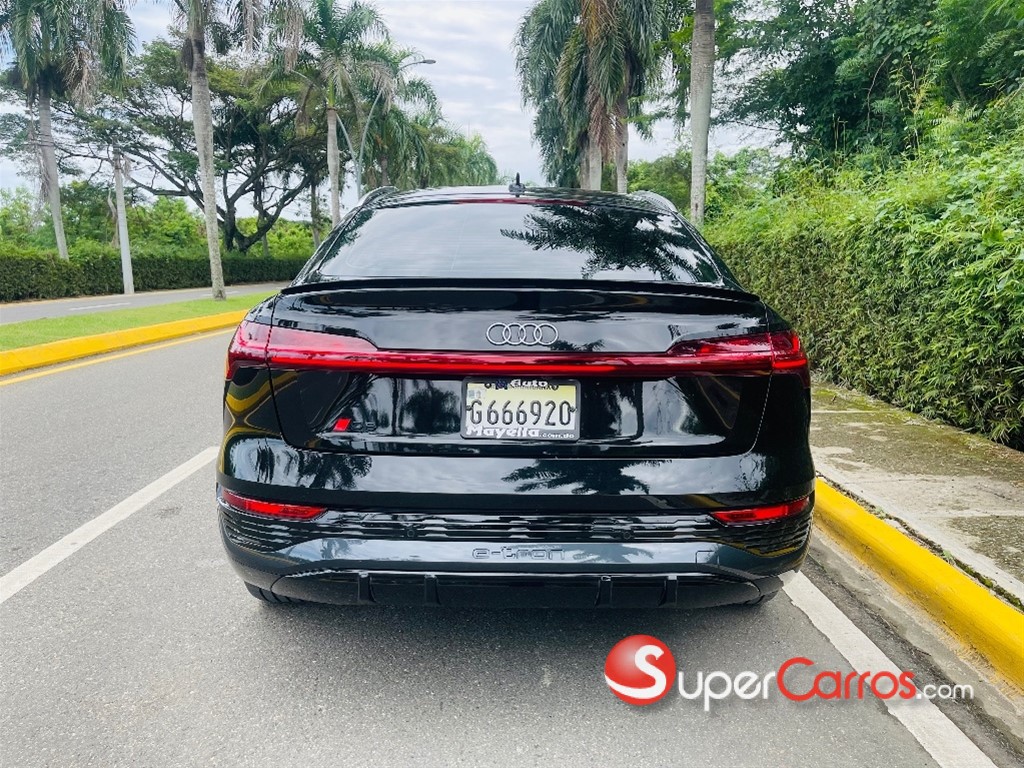 2024 Audi Q8 E-TRON SPORTBACK — foto 5 / 12