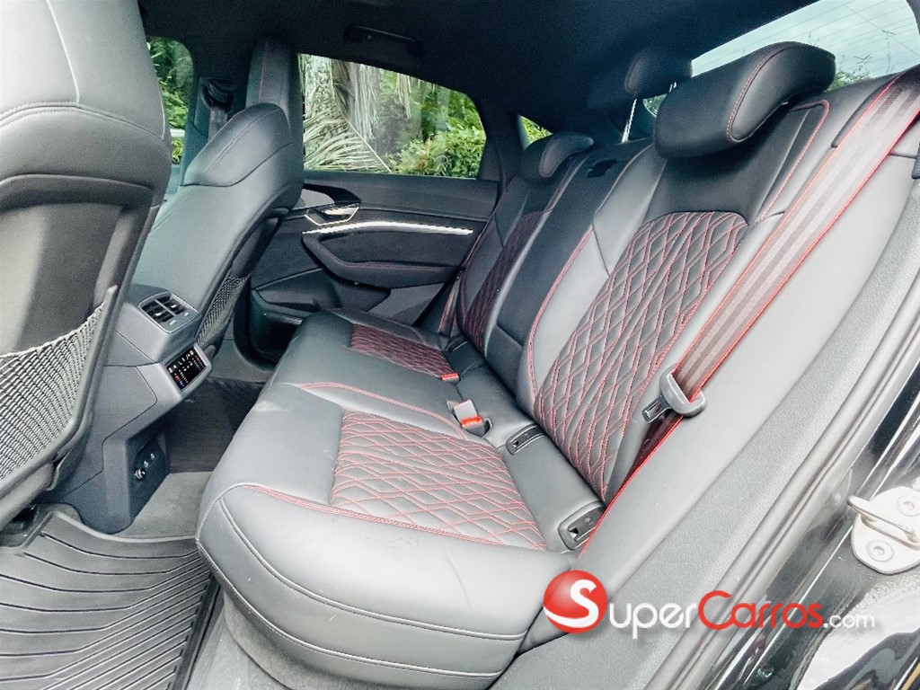 2024 Audi Q8 E-TRON SPORTBACK — foto 9 / 12