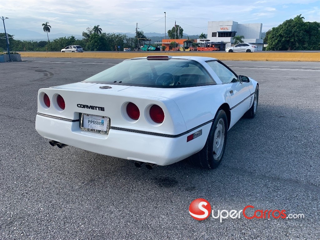1986 Chevrolet Corvette — foto 9 / 11