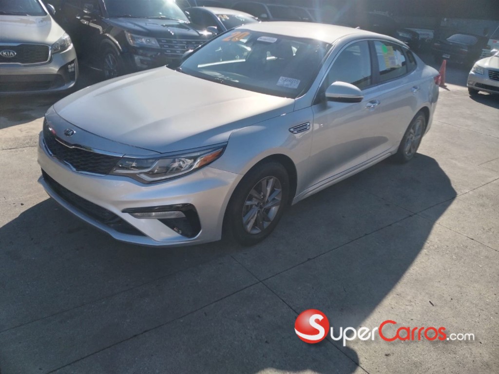 2020 Kia Optima FE — foto 6 / 12