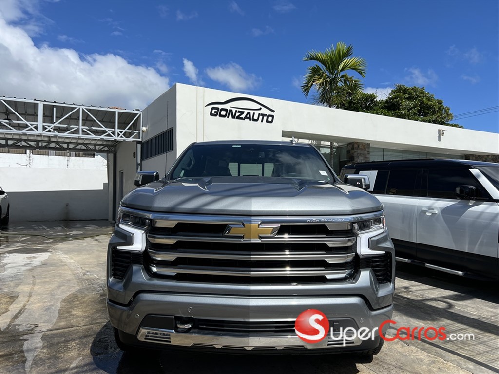 2026 Chevrolet Silverado High Country Duramax — foto 2 / 11