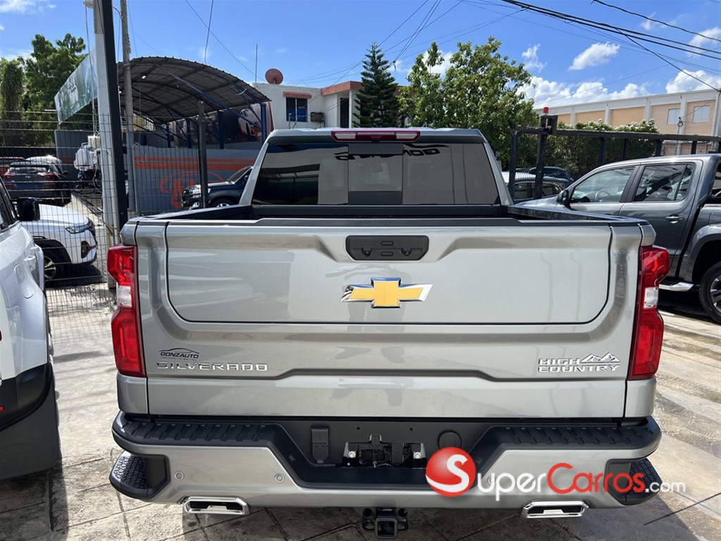 2026 Chevrolet Silverado High Country Duramax — foto 4 / 11