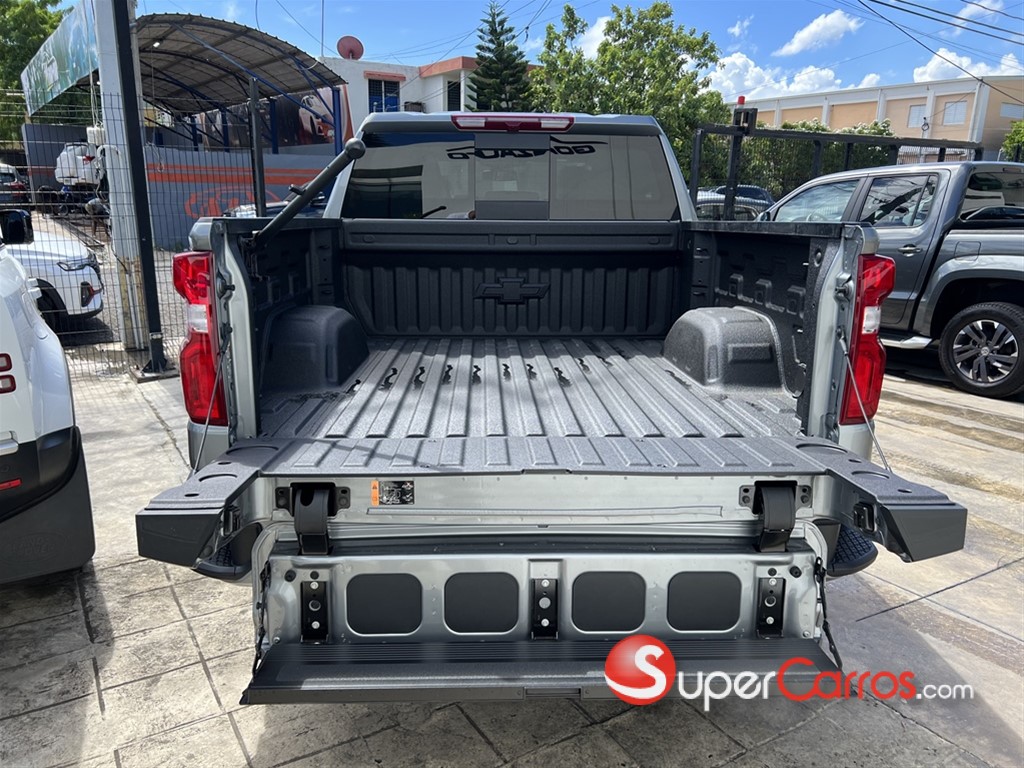 2026 Chevrolet Silverado High Country Duramax — foto 5 / 11