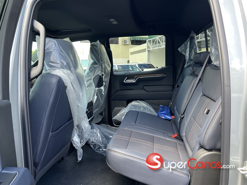 2026 Chevrolet Silverado High Country Duramax — foto 7 / 11