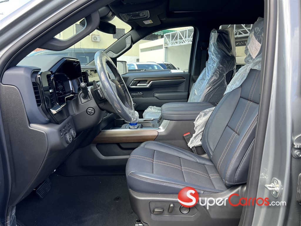 2026 Chevrolet Silverado High Country Duramax — foto 9 / 11