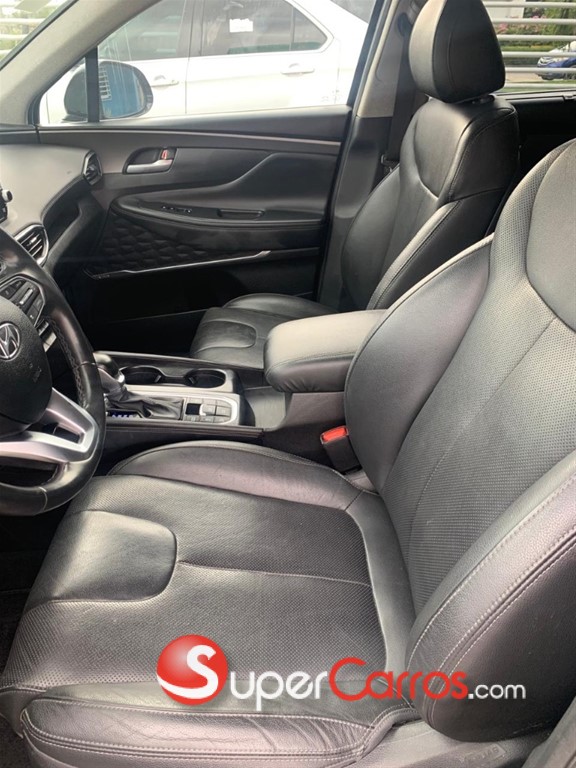 2020 Hyundai Santa Fe Limited — foto 8 / 12