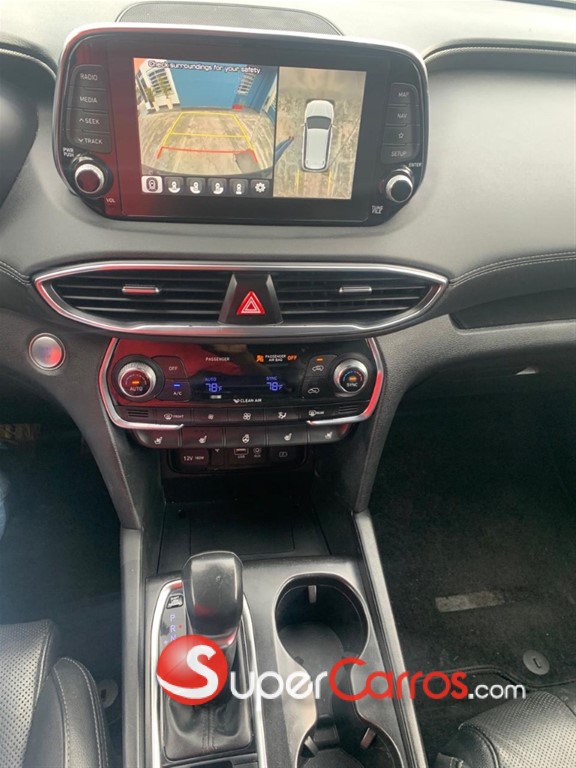 2020 Hyundai Santa Fe Limited — foto 10 / 12