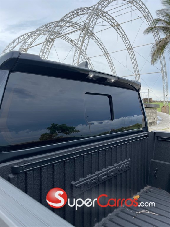 2024 Toyota Tacoma TRD OFF ROAD — foto 2 / 10
