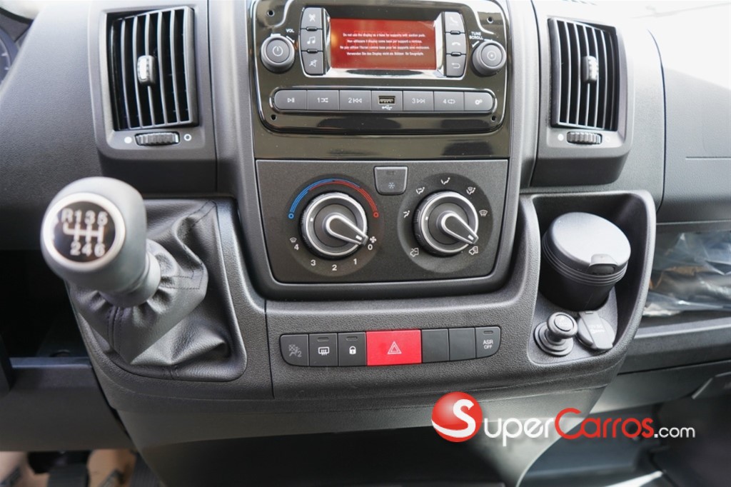 2025 Citroen Jumper — foto 10 / 12